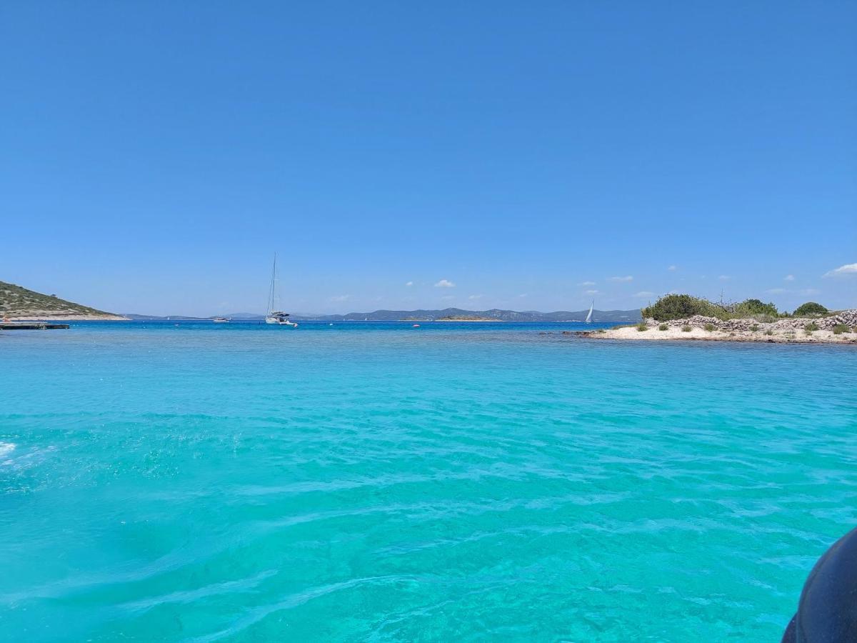 Luxury Apartments Skalinada Near Beaches, Tisno - Dalmatia Exterior foto